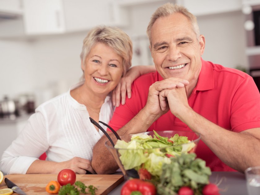 Насколько важно правильное питание для пожилых людей?